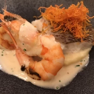 魚料理はソースが美味しかったです。