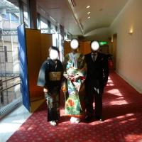 披露宴会場出てすぐの廊下
