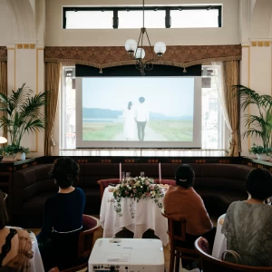 スクリーンを使った演出|547182さんのアルテリーベ横浜本店の写真(894664)