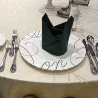 試食会は2人で1プレート