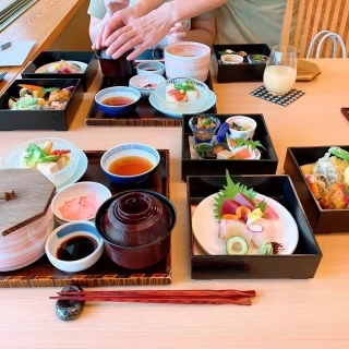 試食