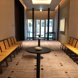 披露宴会場前の空間です。ゆったりとしています。