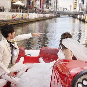 クルーザーでサプライズ入場！|547647さんの8G Horie RiverTerrace Wedding（ウエディング取扱終了）の写真(897633)