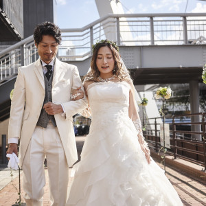 開放感あるれるテラスにて人前式|547647さんの8G Horie RiverTerrace Weddingの写真(897674)