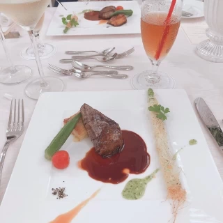 柔らかくて口の中でとろけてしまう和牛のステーキ！