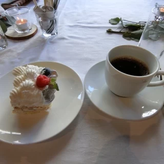 食後のケーキです。