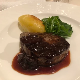 好評だった牛ヒレ肉。