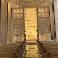 天井が高く綺麗