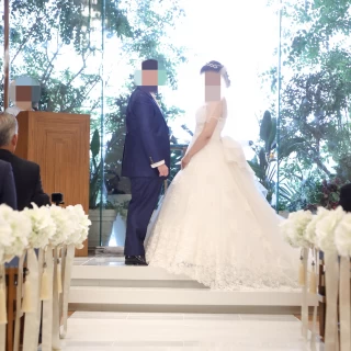 自然光が差し込むチャペル