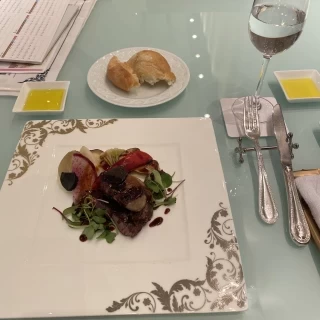 試食で頂いた、牛フィレ肉のステーキです。