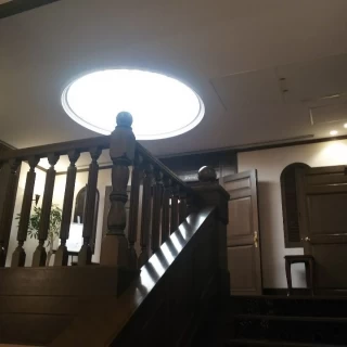 チャペルへ向かう階段
