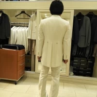 試着の誘導も丁寧かつ的確でした。
