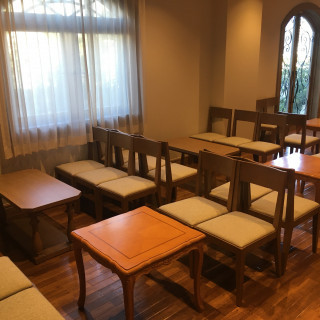会場前ねゲスト待合室です。
ちょっと狭く感じました。