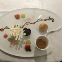 デザートはキュートで食べるのがもったいないくらいでした。