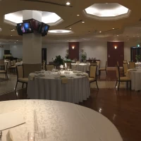 この会場は落ち着いた感じで大人カップルにはグッド。