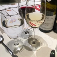 試食のペアリングのワイン