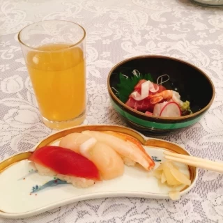 青森のお寿司は美味しいです〜！