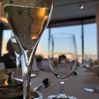 乾杯　スパークリングワイン