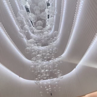 海の中をイメージしたチャペル、、綺麗です！