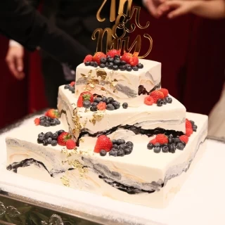 こだわった大理石の模様を入れてもらったケーキです