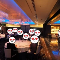 歓談中
