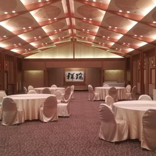 広々とした空間でした。お花が入るとイメージも変わりそう。