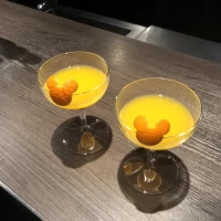 生搾りオレンジジュースのサービス