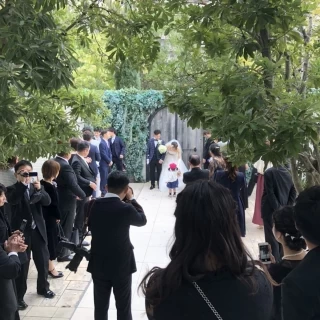 緑が多く自然に囲まれた挙式会場です