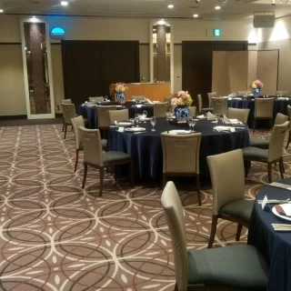 会場