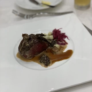 お肉料理