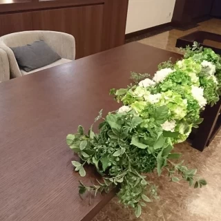 披露宴会場の高砂です。