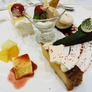 コロナでバイキングができないのでこんなに華やかなものを！