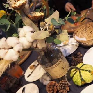 秋をイメージしたかぼちゃやお花でコーディネート