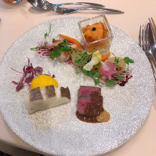 前菜、魚料理、お肉料理