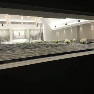 マジックミラーから見た挙式会場