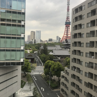 披露宴会場からも東京タワーが見えます。