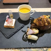 試食で食べた料理