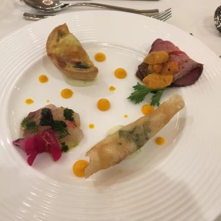 前菜です。お料理はどれも美味しかったです。