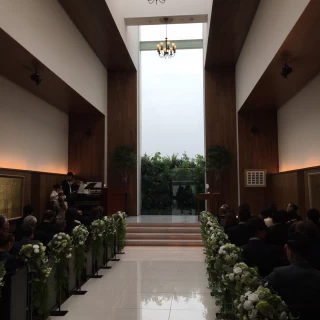 空のチャペル