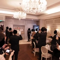 親族控え室で式前にお披露目