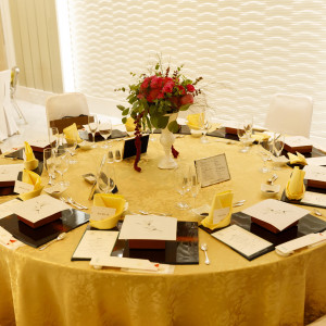 テーブルクロスは金色にしました。|551110さんのホテル シーショア・リゾートの写真(928270)