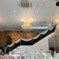 お色直し後に階段入場の演出ができます