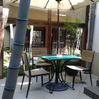 ゲスト控え室　普段はカフェです