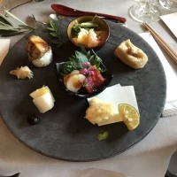 フォアグラのお寿司が最高でした。