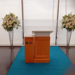 真っ直ぐ見える景色は海だけです