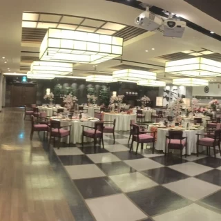 和風の部屋にはなんと、甲冑があります！(画面左)