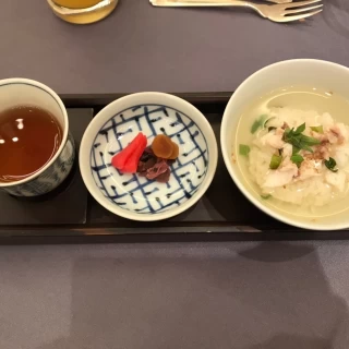 〆の鯛茶漬け