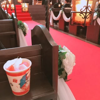 フラワーシャワーもOKでとても映えた