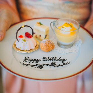 誕生日のゲストにサプライズ