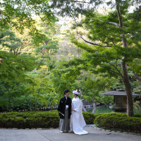 式の前に日本庭園で新郎新婦の撮影があります。